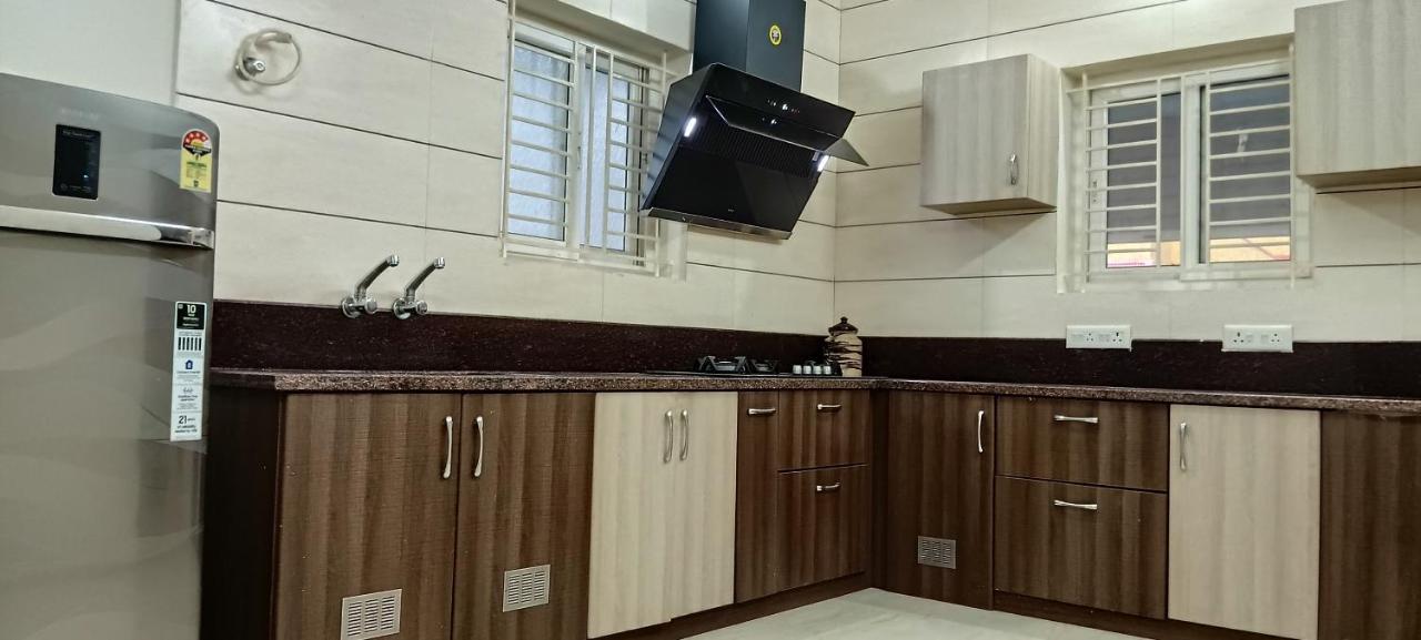 Shi'S Vilva - The Bungalow In Coimbatore - Near Airport, Kmch, Codesia Eksteriør billede