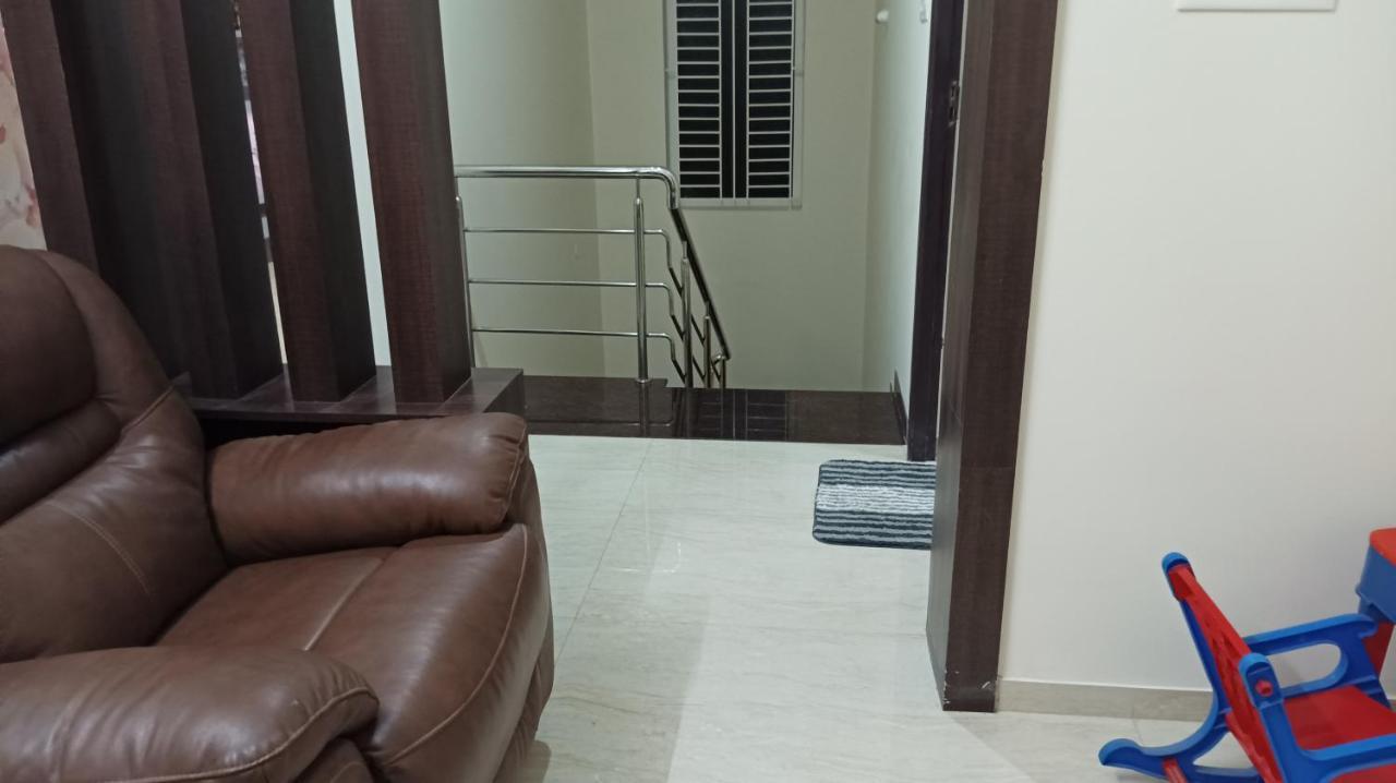 Shi'S Vilva - The Bungalow In Coimbatore - Near Airport, Kmch, Codesia Eksteriør billede