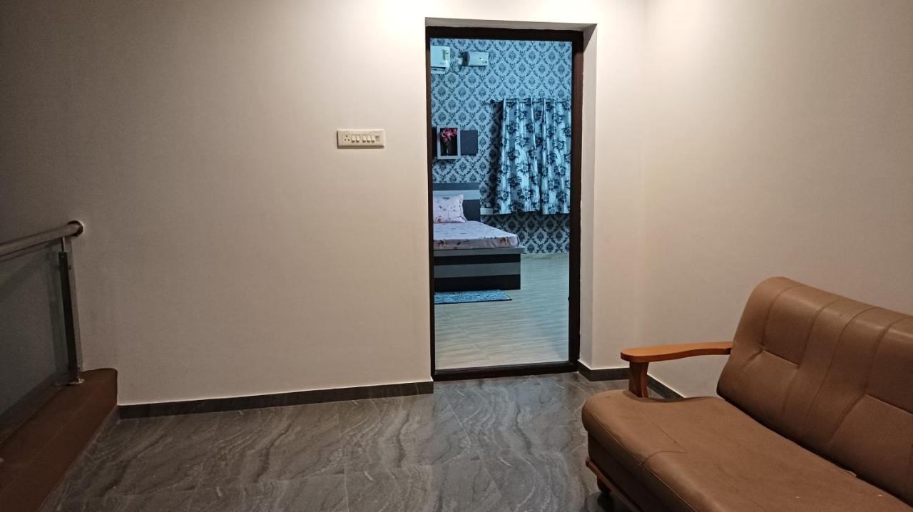 Shi'S Vilva - The Bungalow In Coimbatore - Near Airport, Kmch, Codesia Eksteriør billede