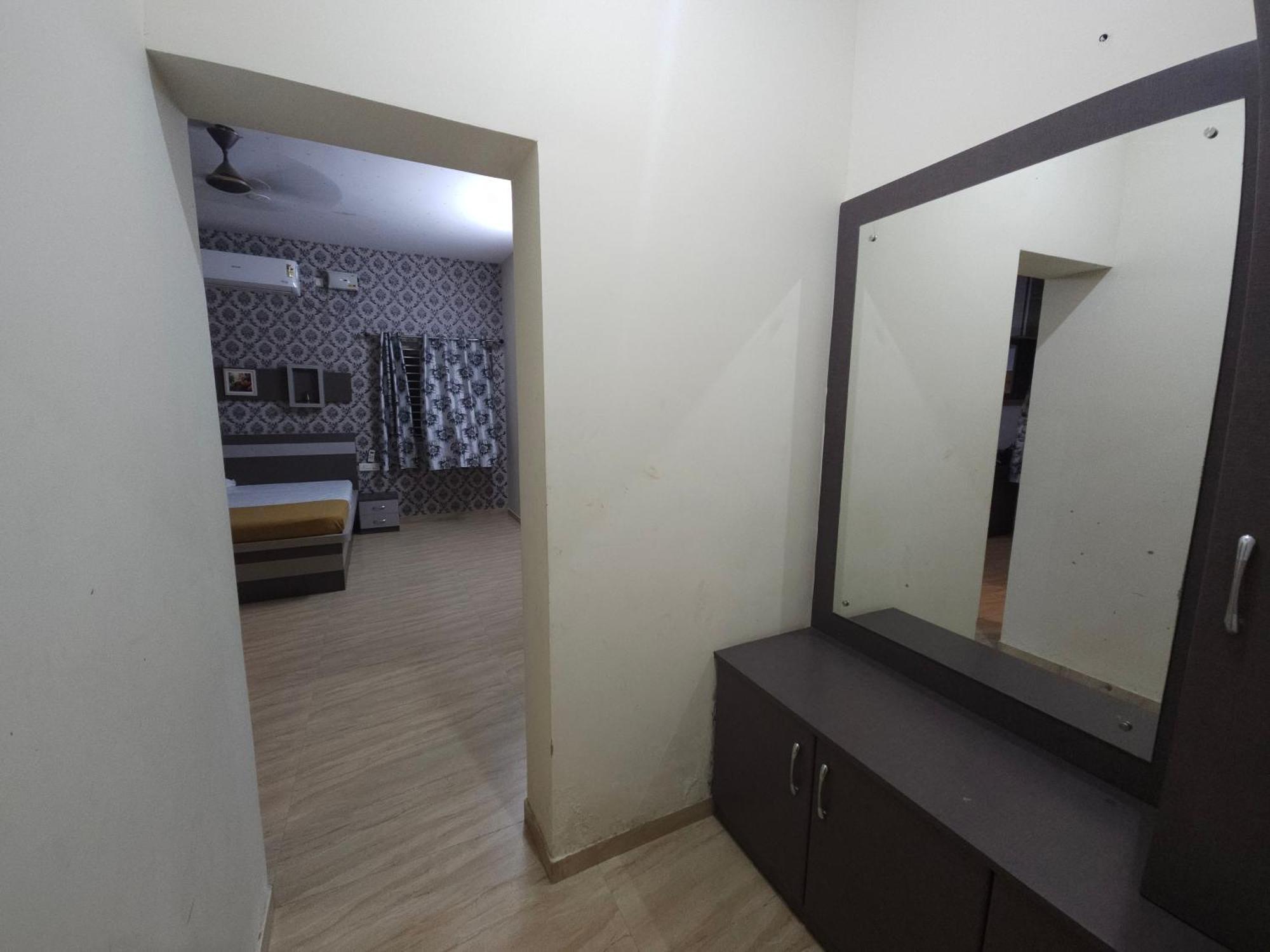 Shi'S Vilva - The Bungalow In Coimbatore - Near Airport, Kmch, Codesia Eksteriør billede