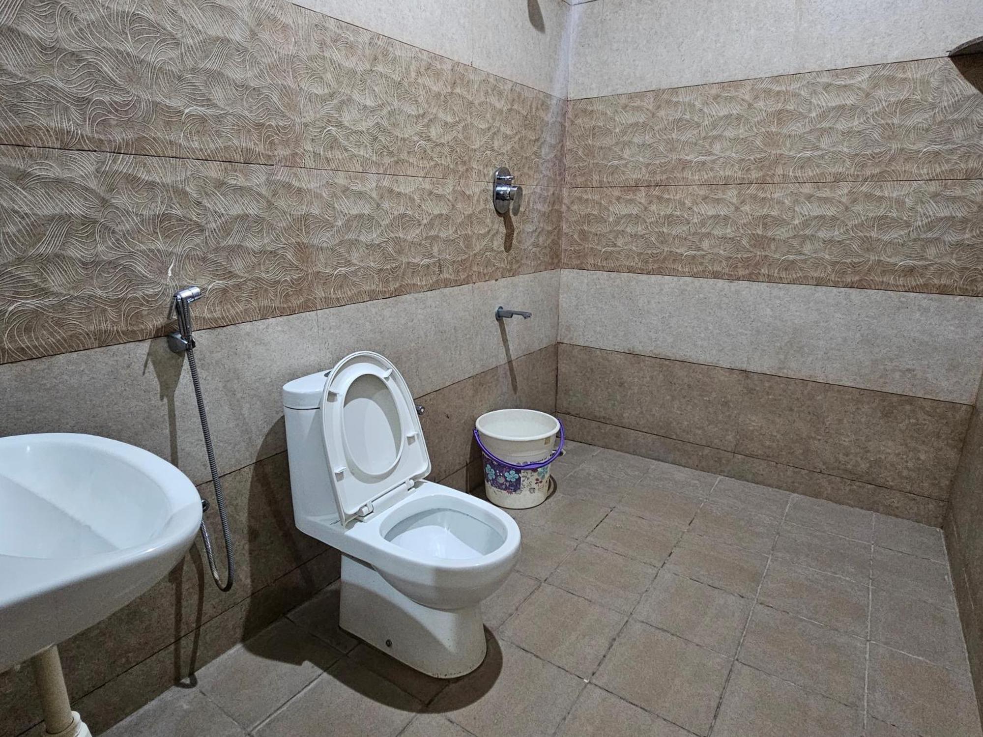 Shi'S Vilva - The Bungalow In Coimbatore - Near Airport, Kmch, Codesia Eksteriør billede